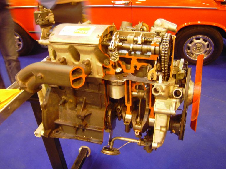 Motor BMW durante una revisión de servicio programado